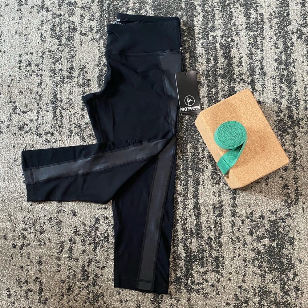 NWT 90 Degree By Reflex Capri Legging
